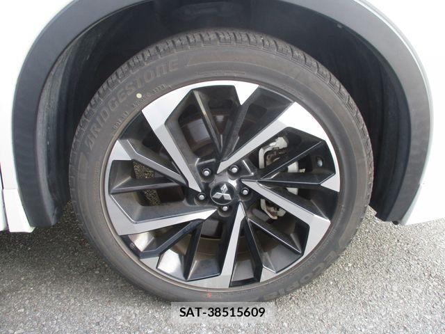 Mitsubishi OUTLANDER PHEV 2023-06 8563128-23