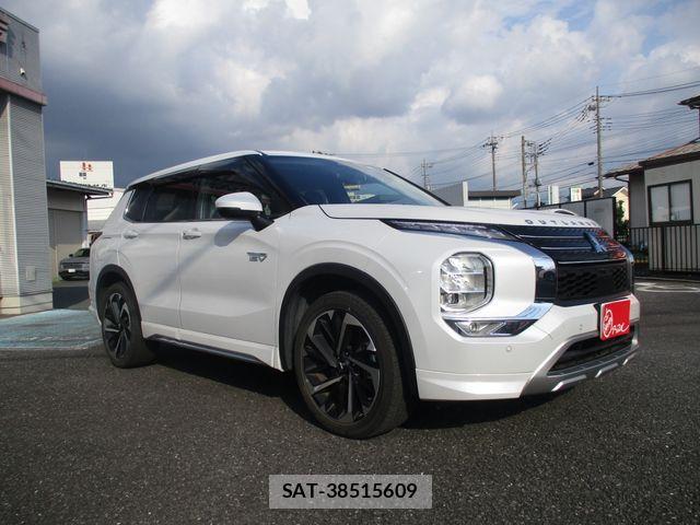 Mitsubishi OUTLANDER PHEV 2023-06 8563128-4