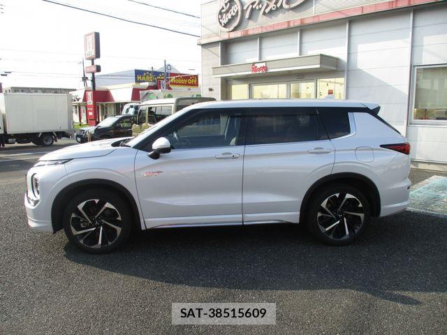 Mitsubishi OUTLANDER PHEV 2023-06 8563128-7