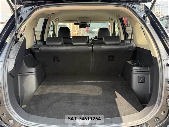 Mitsubishi OUTLANDER PHEV 2019-09 8563131-9