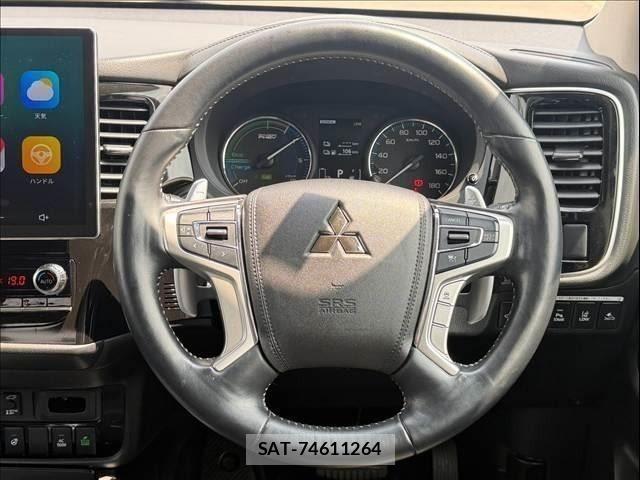 Mitsubishi OUTLANDER PHEV 2019-09 8563131-10