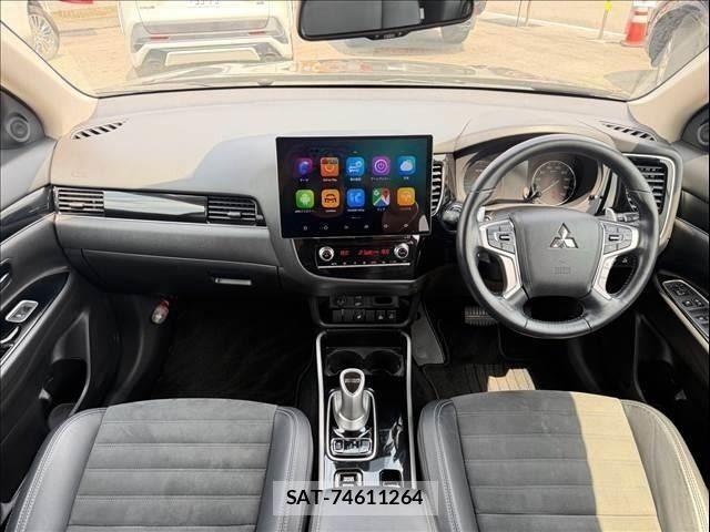 Mitsubishi OUTLANDER PHEV 2019-09 8563131-1