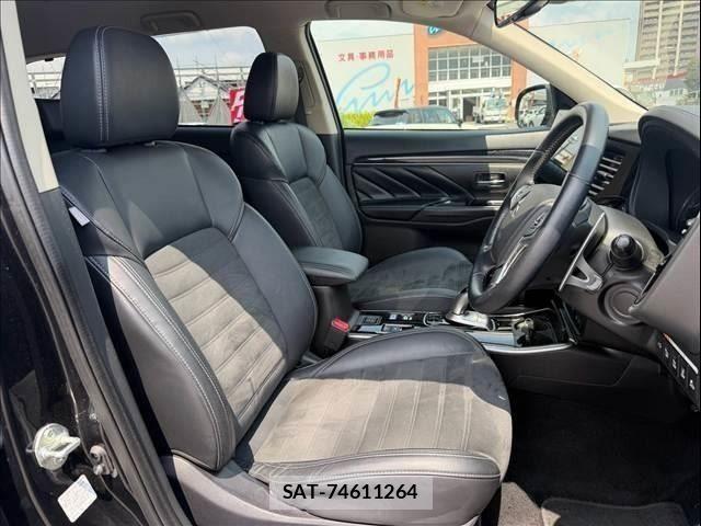 Mitsubishi OUTLANDER PHEV 2019-09 8563131-7