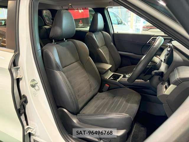 Mitsubishi OUTLANDER PHEV 2022-02 8563130-6