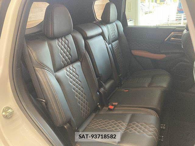 Mitsubishi OUTLANDER PHEV 2022-06 8628306-11