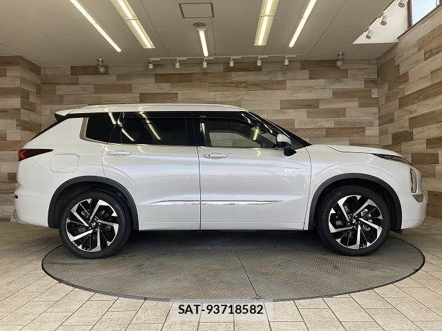 Mitsubishi OUTLANDER PHEV 2022-06 8628306-16