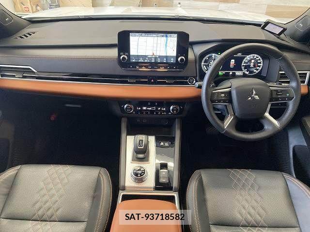 Mitsubishi OUTLANDER PHEV 2022-06 8628306-1