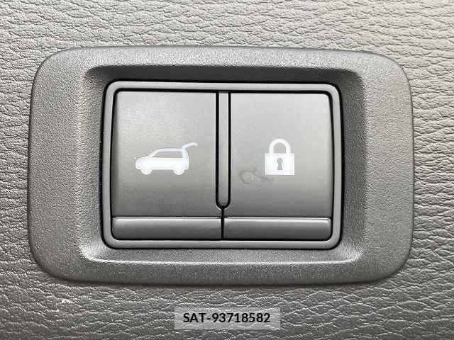 Mitsubishi OUTLANDER PHEV 2022-06 8628306-8