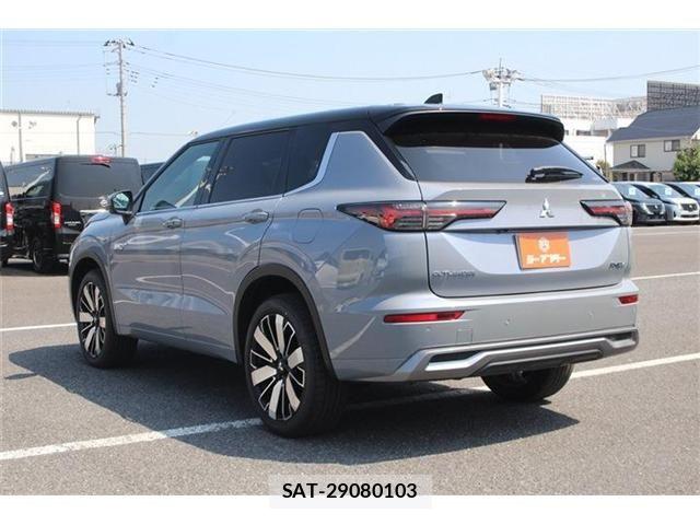 Mitsubishi OUTLANDER PHEV 2025-07 8628301-12