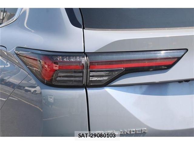 Mitsubishi OUTLANDER PHEV 2025-07 8628301-26