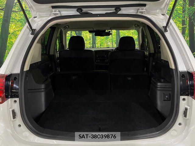 Mitsubishi OUTLANDER PHEV 2018-03 8628309-9