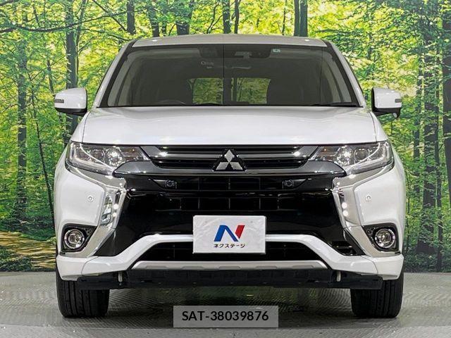 Mitsubishi OUTLANDER PHEV 2018-03 8628309-13