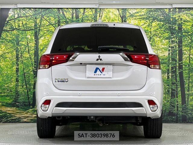 Mitsubishi OUTLANDER PHEV 2018-03 8628309-14
