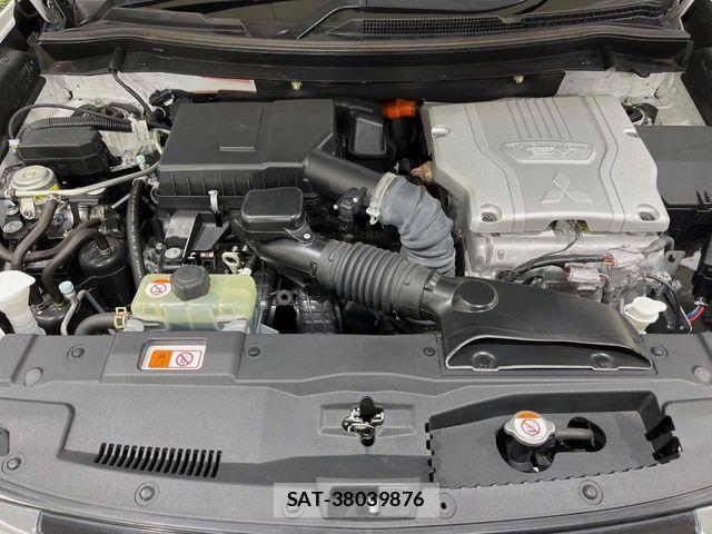 Mitsubishi OUTLANDER PHEV 2018-03 8628309-17
