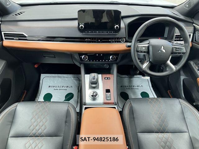 Mitsubishi OUTLANDER PHEV 2022-10 8628300-27