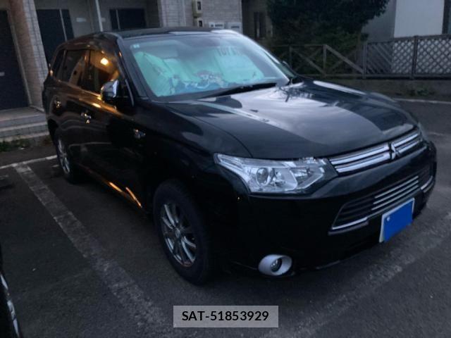 Mitsubishi OUTLANDER PHEV 2013-12 8628310-1