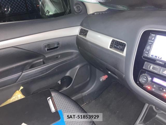 Mitsubishi OUTLANDER PHEV 2013-12 8628310-24
