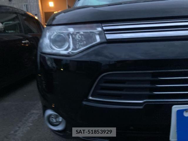 Mitsubishi OUTLANDER PHEV 2013-12 8628310-2