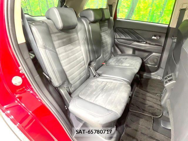 Mitsubishi OUTLANDER PHEV 2020-01 8628307-8