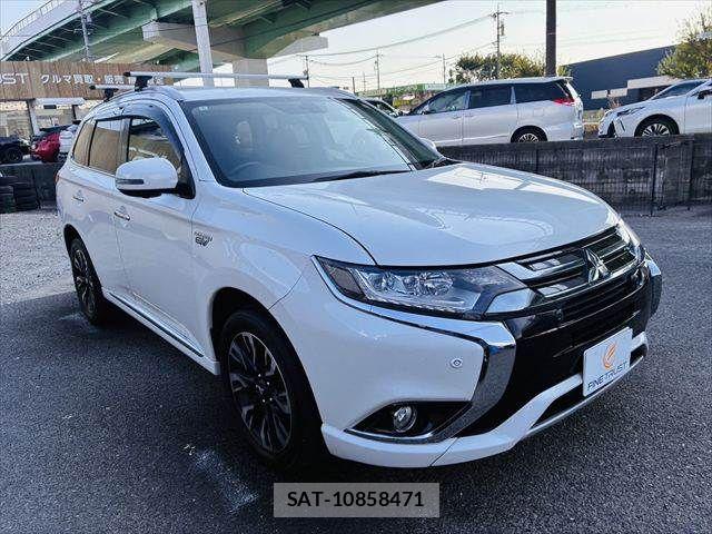 Mitsubishi OUTLANDER PHEV 2016-01 8628308-16