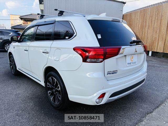 Mitsubishi OUTLANDER PHEV 2016-01 8628308-20