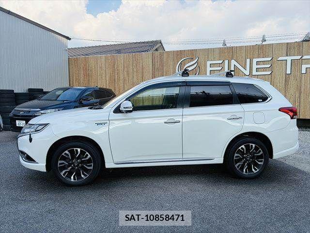 Mitsubishi OUTLANDER PHEV 2016-01 8628308-21