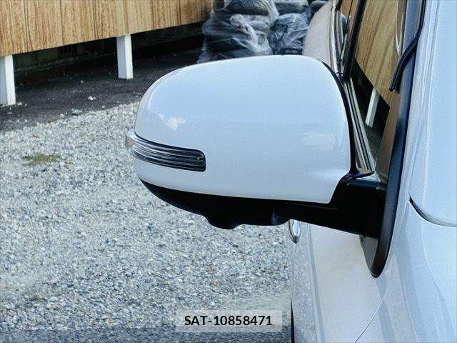 Mitsubishi OUTLANDER PHEV 2016-01 8628308-27