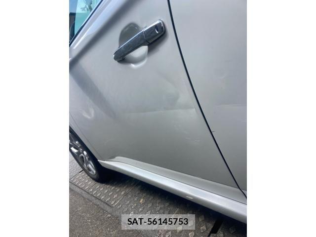 Mitsubishi OUTLANDER PHEV 2013-12 8628312-11