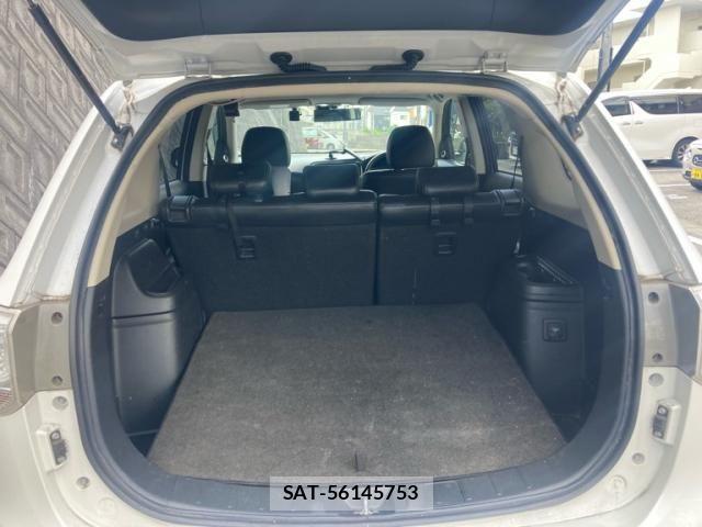 Mitsubishi OUTLANDER PHEV 2013-12 8628312-13