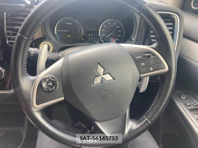 Mitsubishi OUTLANDER PHEV 2013-12 8628312-16