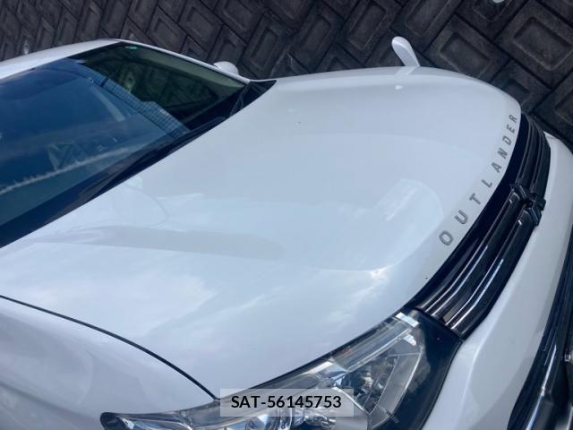 Mitsubishi OUTLANDER PHEV 2013-12 8628312-6