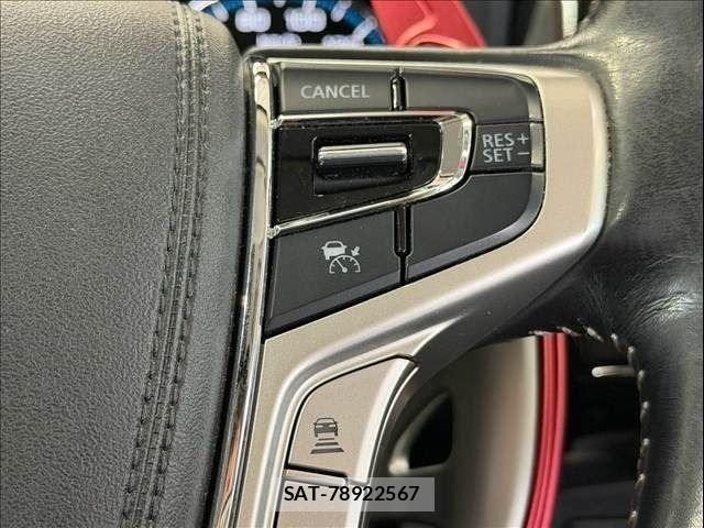 Mitsubishi OUTLANDER PHEV 2018-09 8666712-12