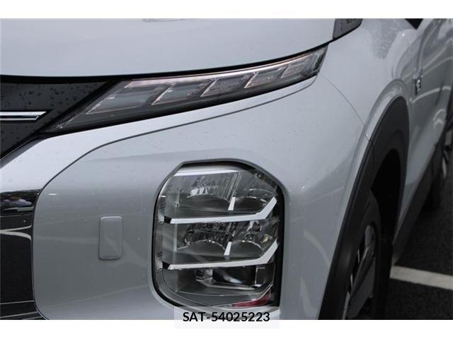 Mitsubishi OUTLANDER PHEV 2024-11 8660923-17
