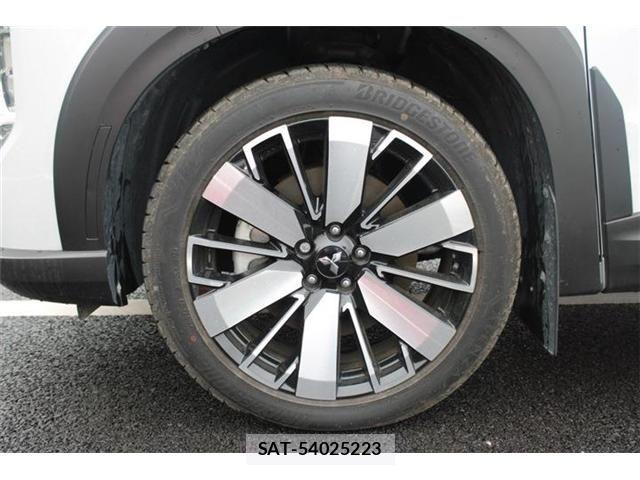 Mitsubishi OUTLANDER PHEV 2024-11 8660923-22