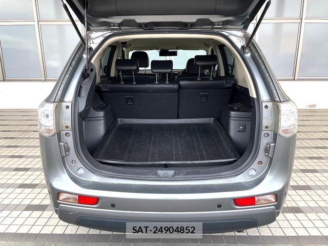 Mitsubishi OUTLANDER PHEV 2013-11 8666710-12