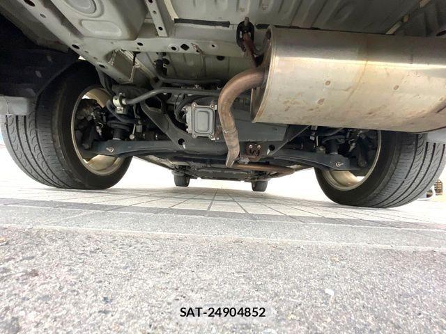 Mitsubishi OUTLANDER PHEV 2013-11 8666710-14