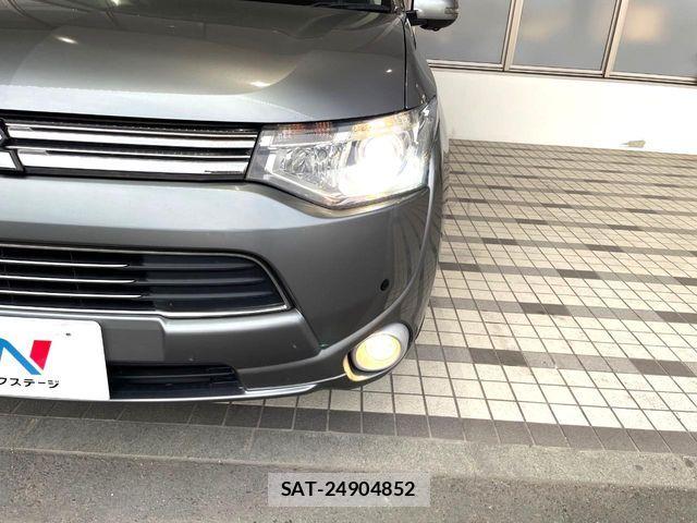 Mitsubishi OUTLANDER PHEV 2013-11 8666710-6