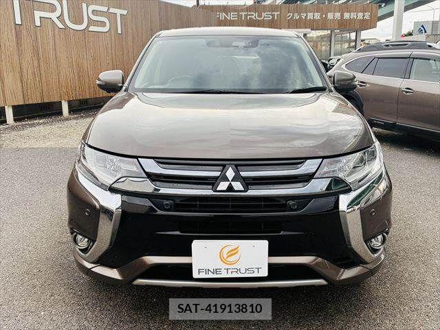Mitsubishi OUTLANDER PHEV 2017-12 8660928-15