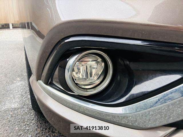 Mitsubishi OUTLANDER PHEV 2017-12 8660928-25
