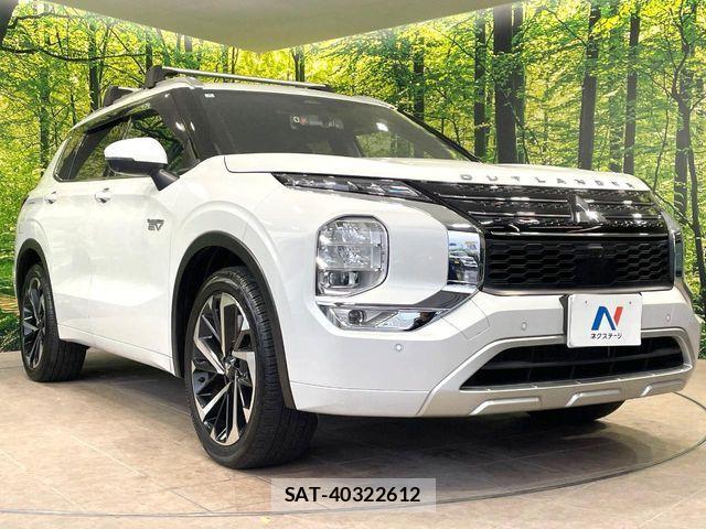 Mitsubishi OUTLANDER PHEV 2022-07 8686255-16