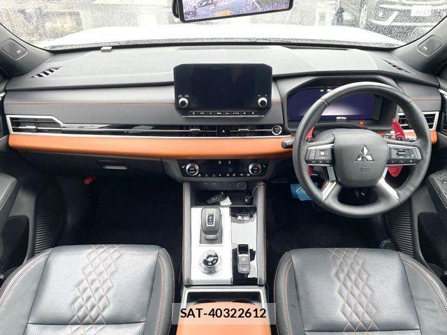 Mitsubishi OUTLANDER PHEV 2022-07 8686255-1