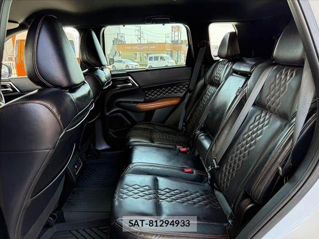Mitsubishi OUTLANDER PHEV 2022-08 8686259-18