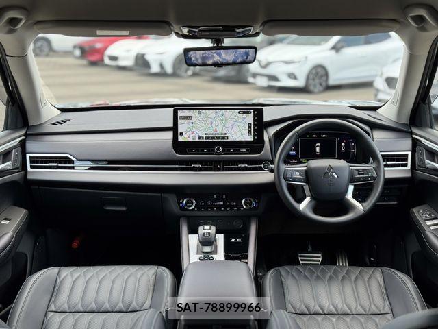 Mitsubishi OUTLANDER PHEV 2024-11 8686256-1