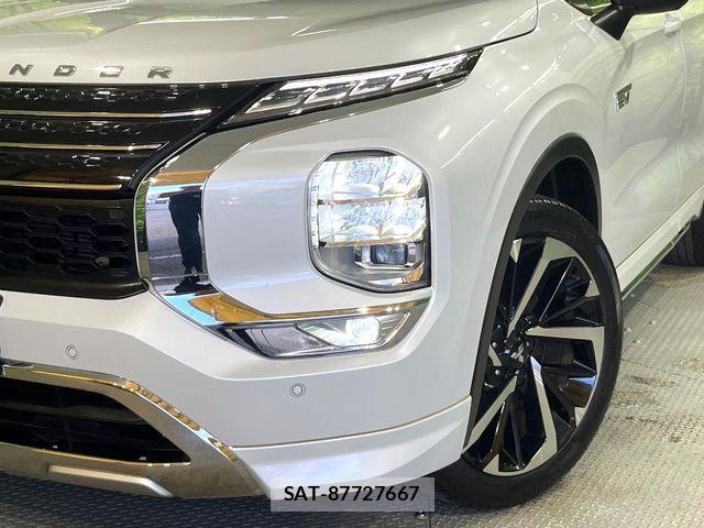 Mitsubishi OUTLANDER PHEV 2023-05 8686258-11