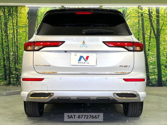 Mitsubishi OUTLANDER PHEV 2023-05 8686258-14