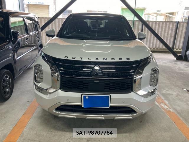 Mitsubishi OUTLANDER PHEV 2022-03 8745097-0