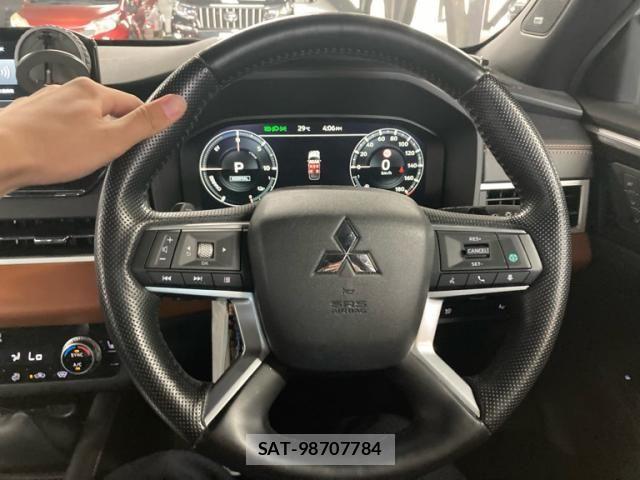 Mitsubishi OUTLANDER PHEV 2022-03 8745097-18