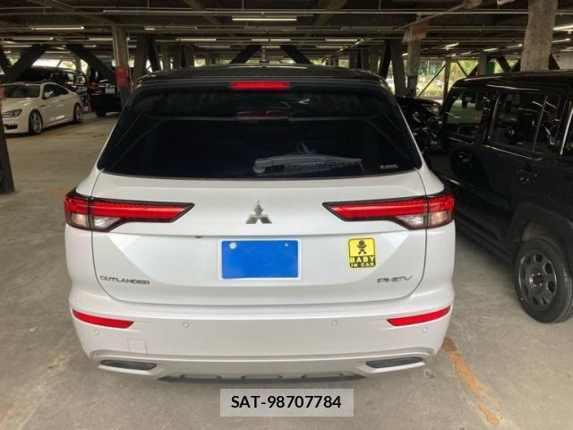 Mitsubishi OUTLANDER PHEV 2022-03 8745097-3