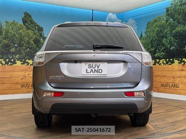Mitsubishi OUTLANDER PHEV 2013-12 8745108-15