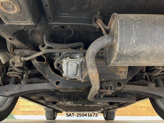Mitsubishi OUTLANDER PHEV 2013-12 8745108-19